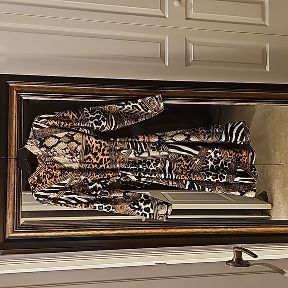 Boohoo Dress - Picture 2 of 5